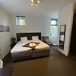 De Slaapfabriek En Trainingslocatie 酒店 特赫