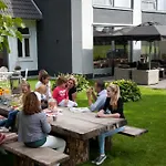De Slaapfabriek En Trainingslocatie 酒店 4*