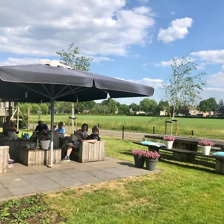 De Slaapfabriek vakantiehuis en trainingslocatie Teuge