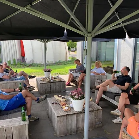 Hotel De Slaapfabriek vakantiehuis en trainingslocatie Teuge