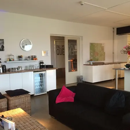 De Slaapfabriek En Trainingslocatie Szálloda