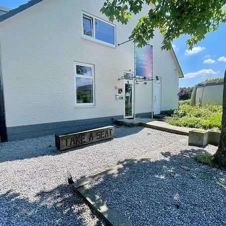 Hotel De Slaapfabriek vakantiehuis en trainingslocatie Teuge