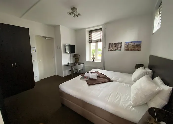 Hotell De Slaapfabriek En Trainingslocatie 4*