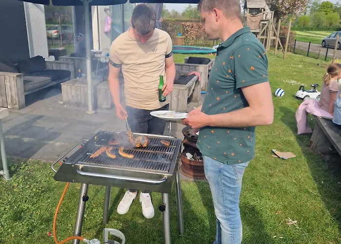 Отель De Slaapfabriek En Trainingslocatie Тёге