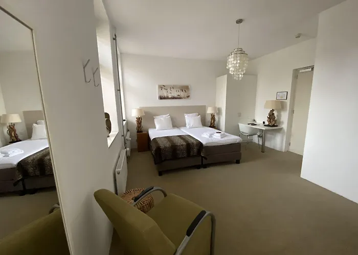 De Slaapfabriek En Trainingslocatie 4* Тёге